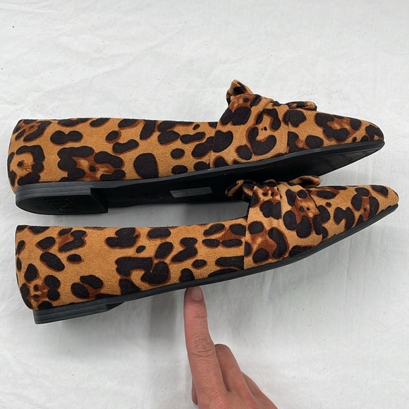 NWOB. MU MUSSHOE 8.5 Cushioned Point Toe Comfort Flats. - Picture 9 of 11